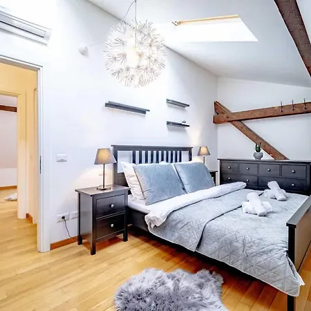 Charming Loft In Prime Location *